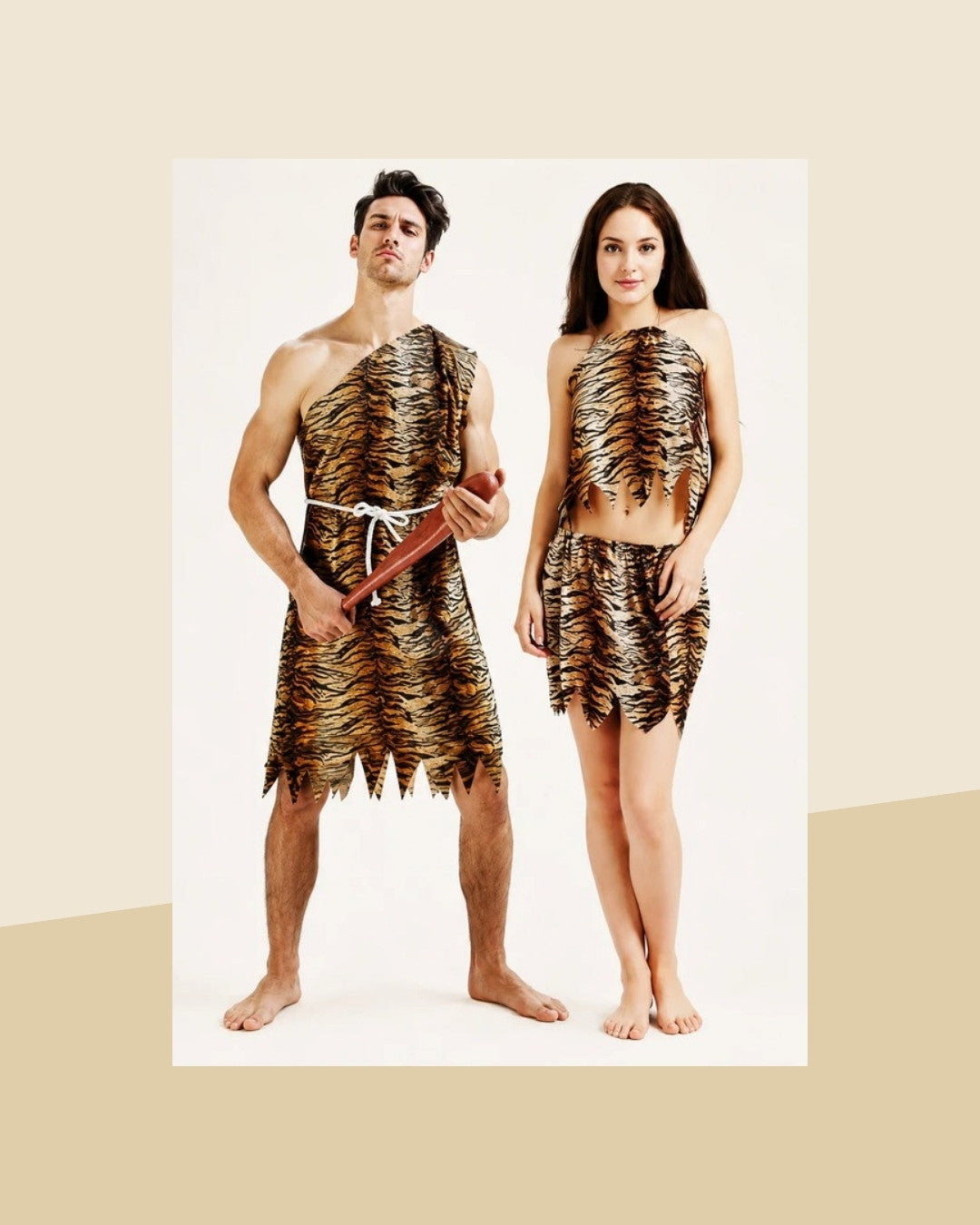 Déguisement Homme des Cavernes Couple Imprimé Tigre – photo premium