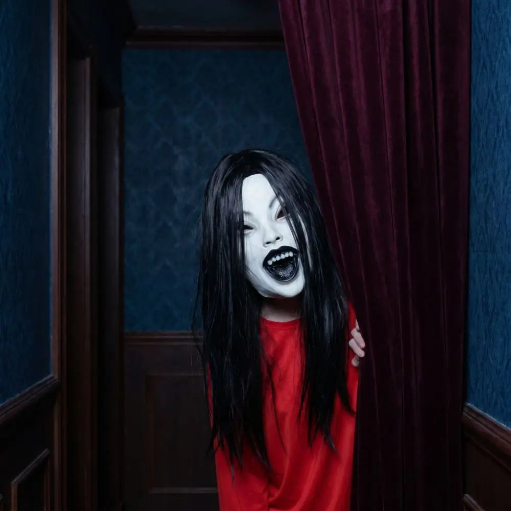 Masque Femme Fantôme en Latex à Cheveux Noirs – vue 5