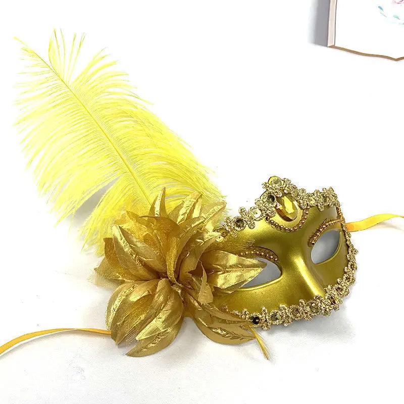 Masque Vénitien Plumes et Fleurs - Bal Masqué Élégant – vue 5
