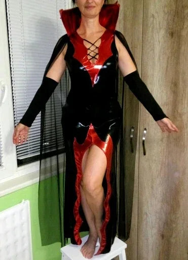 Déguisement Vampire / Sorcière pour Femme — Robe et Cape – vue 5