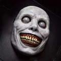 Masque Démon Souriant – Exorciste