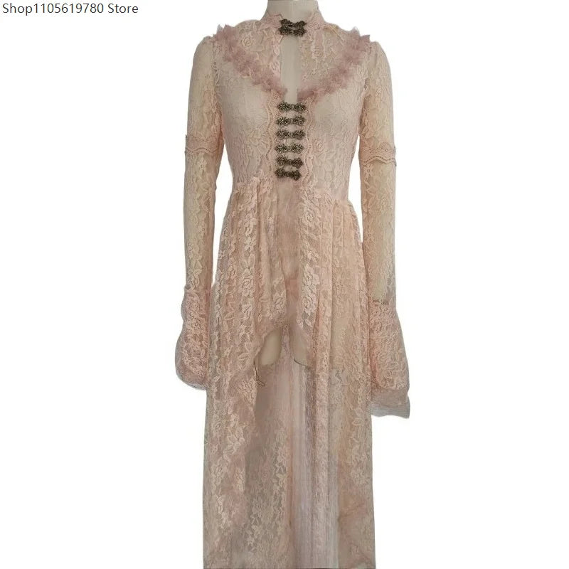 Robe Médiévale Gothique en Dentelle Fleurie