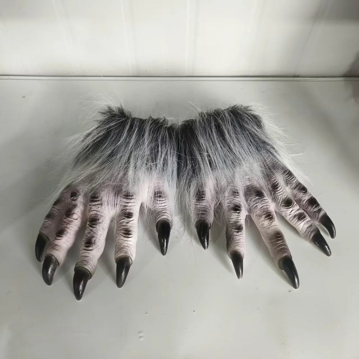 Kit Loup-Garou – Masque et Gants Griffes – vue 9