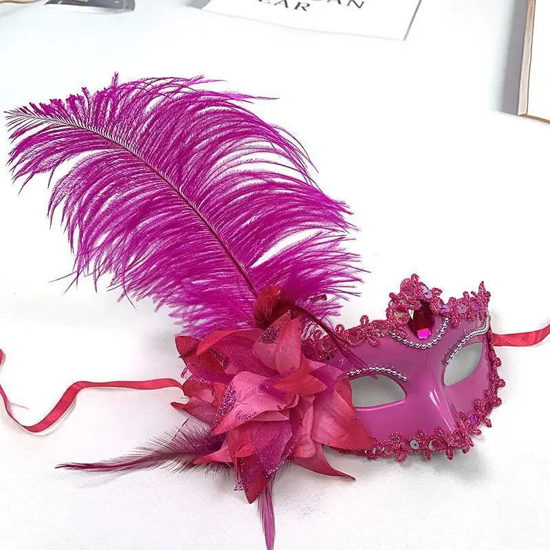 Masque Vénitien Plumes et Fleurs - Bal Masqué Élégant – vue 3